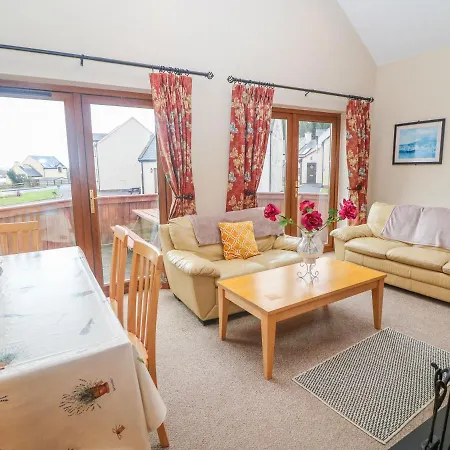 5 Leisure Village * Sneem